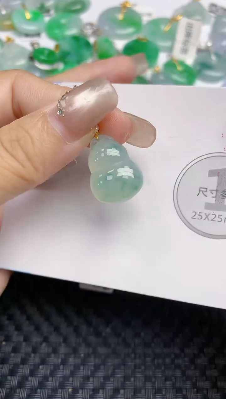 颈饰18K金镶嵌翡翠天然缅甸A货翡翠百元以上9元证书费自理