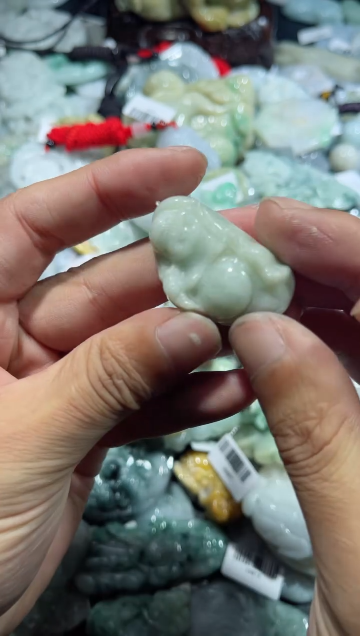 【闪购商品】翡翠颈饰未镶嵌00012476