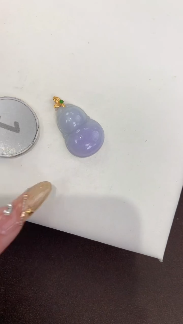 颈饰18K金镶嵌翡翠天然缅甸a货翡翠