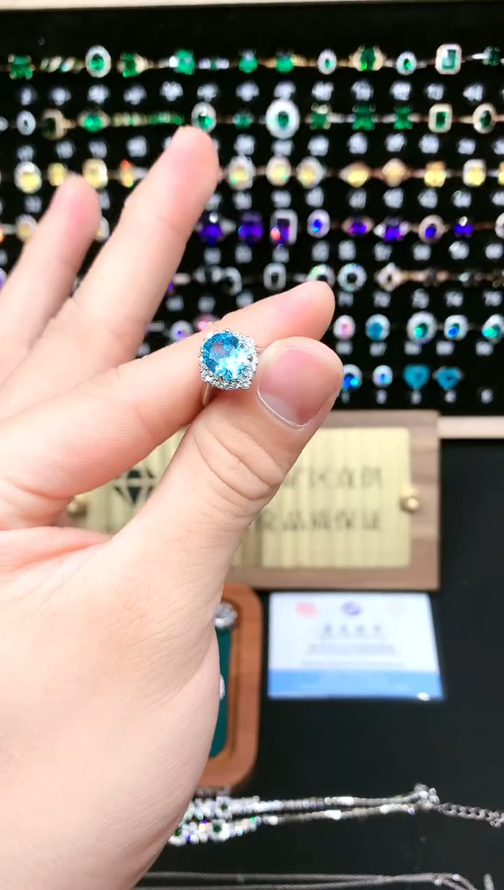 海蓝宝石戒指银S925镶嵌......