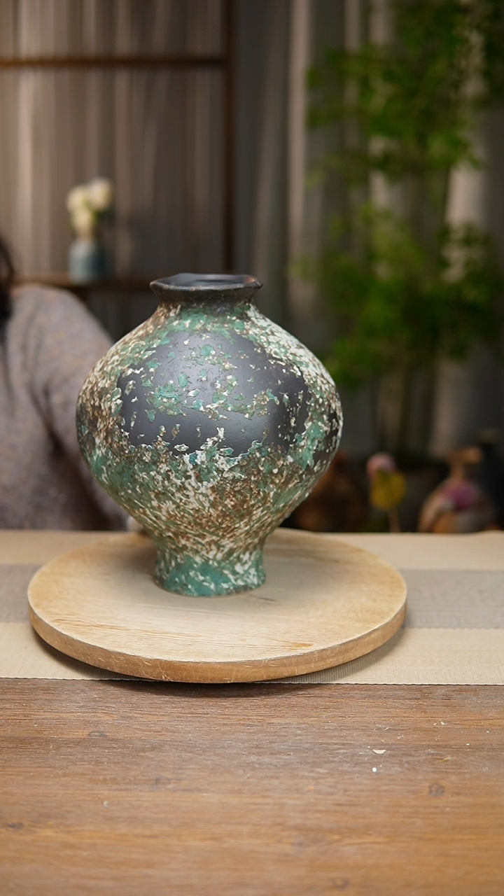 【闪购商品】陶瓷  花器涂鸦绿灯笼