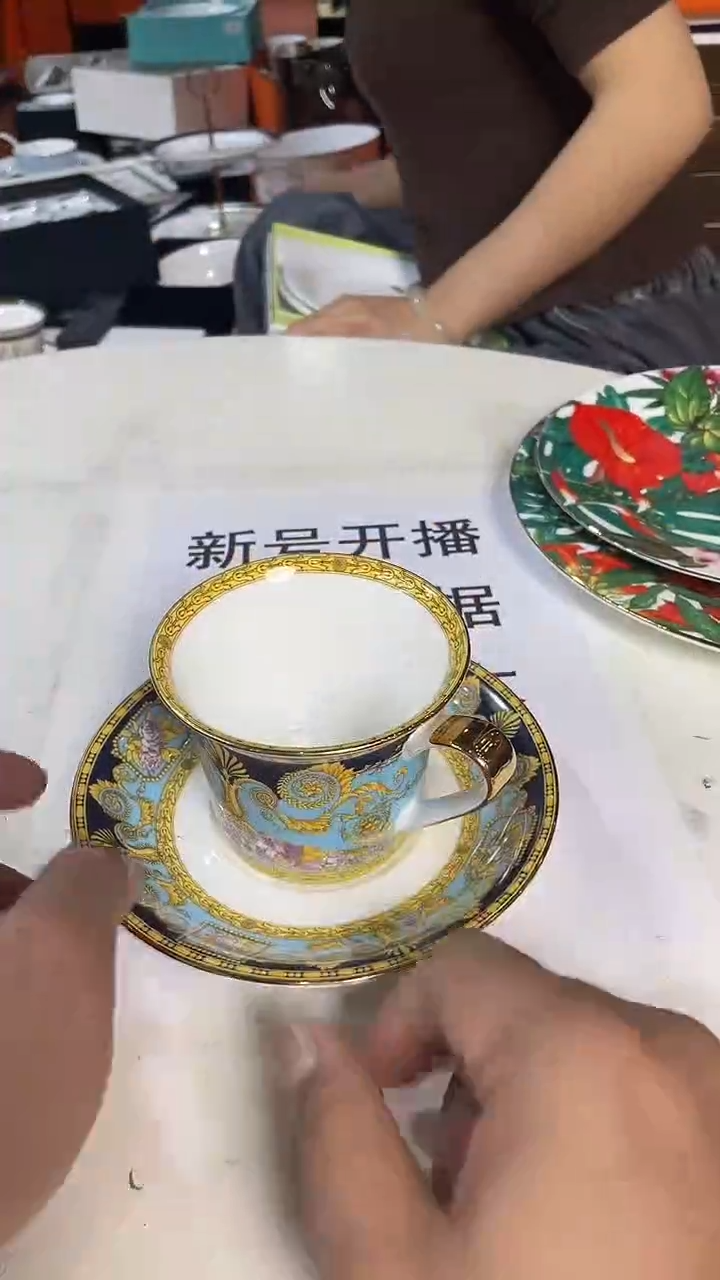 杯鸿辉家品牌瓷器，京东包邮！