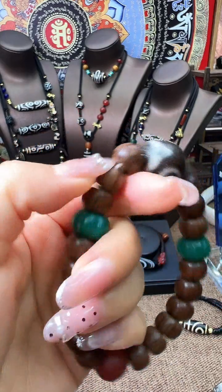 未镶嵌颈饰玛瑙/玉髓11