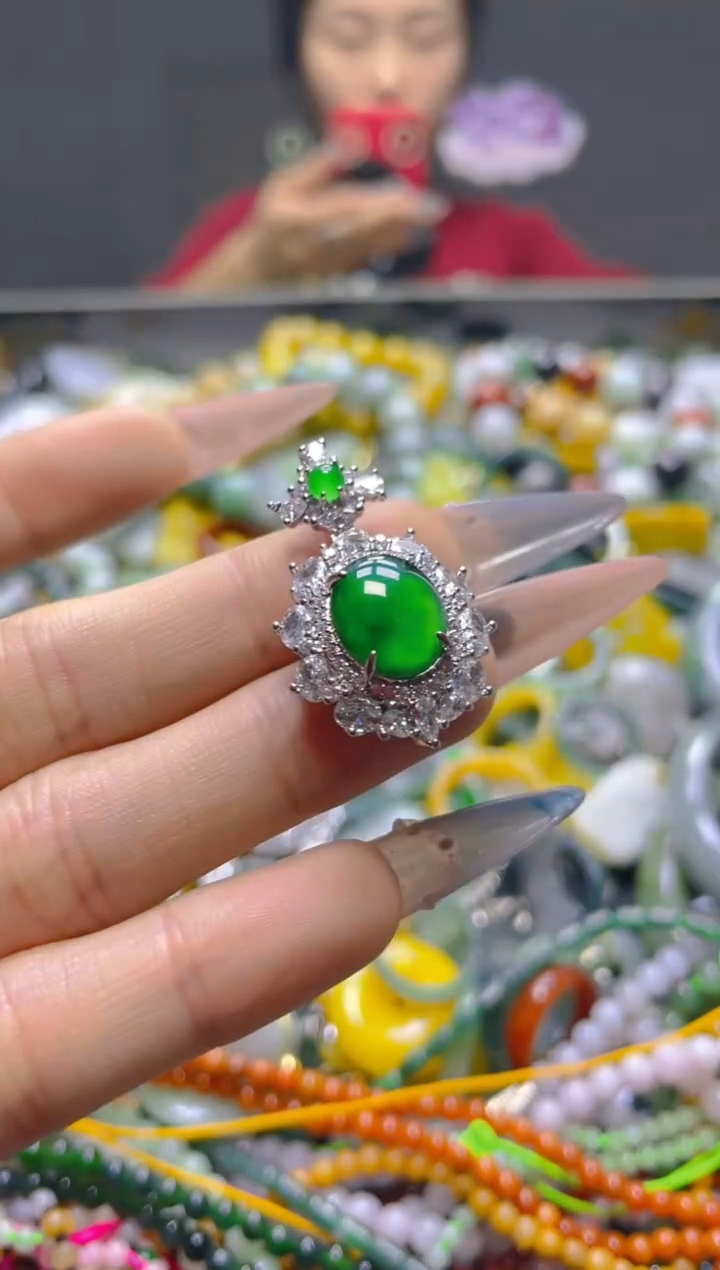 颈饰未镶嵌翡翠/E/翡翠A货，一件也是批发价