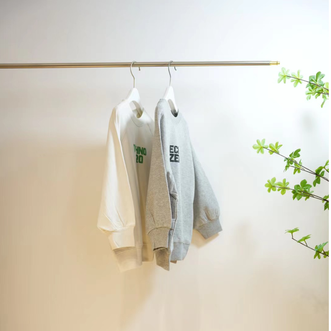 2-135-一款两色儿童春秋休闲印花字母圆领卫衣X