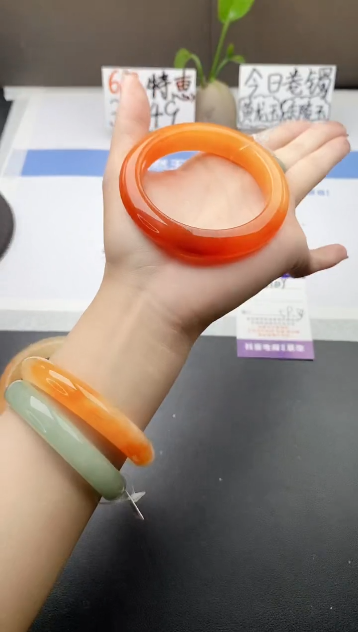 石英质玉手镯未镶嵌j109-H2多样性发货