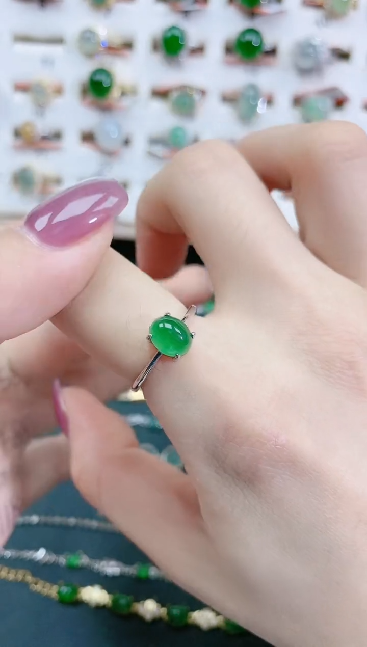 翡翠戒指银S925镶嵌天然翡翠