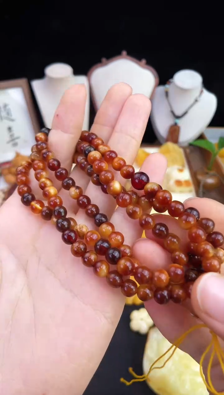 琥珀未镶嵌珠宝奇石柒月