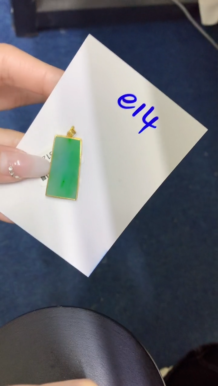 【闪购商品】翡翠颈饰18K金镶嵌0000000000