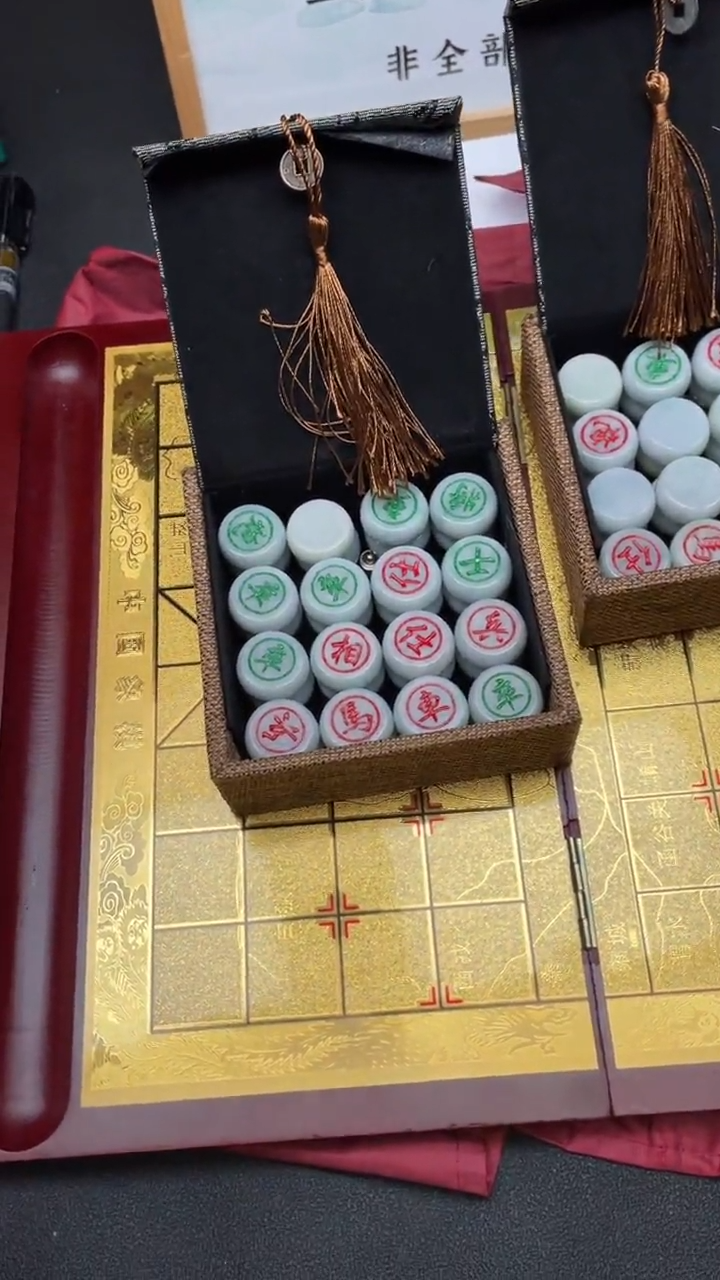 【闪购商品】翡翠未镶嵌摆件多样性发货 （只发一套）x61