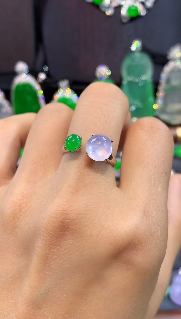 18K金镶嵌戒指翡翠戒指