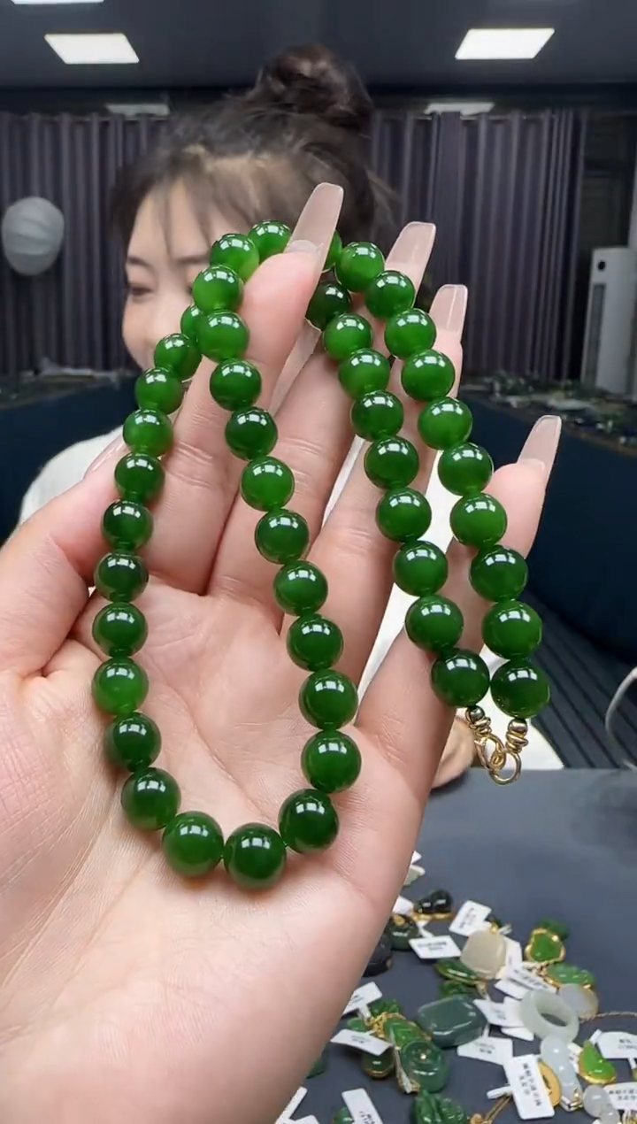 【闪购商品】和田玉挂件18K金镶嵌1