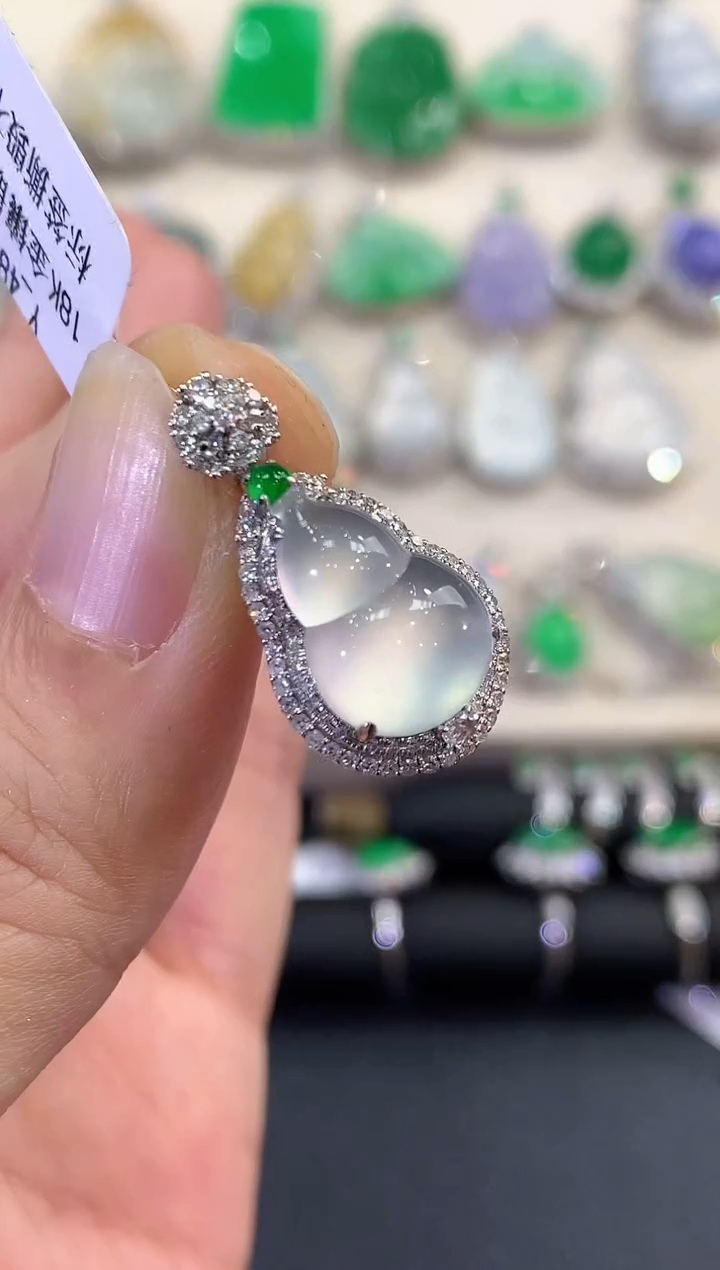 【闪购商品】翡翠吊坠(不含链)18K金镶嵌B127