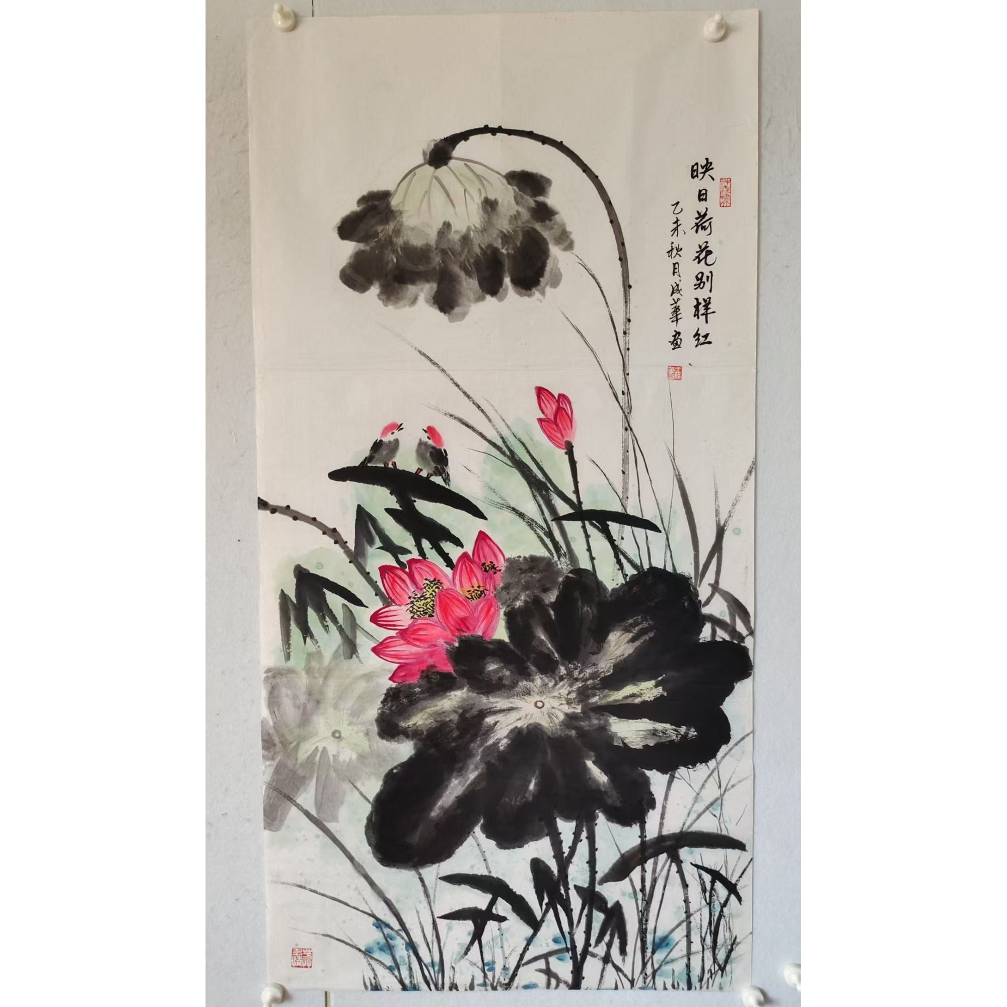 84  多年前纯手绘老字画《映日荷花别样红》中堂  尺寸 137×68