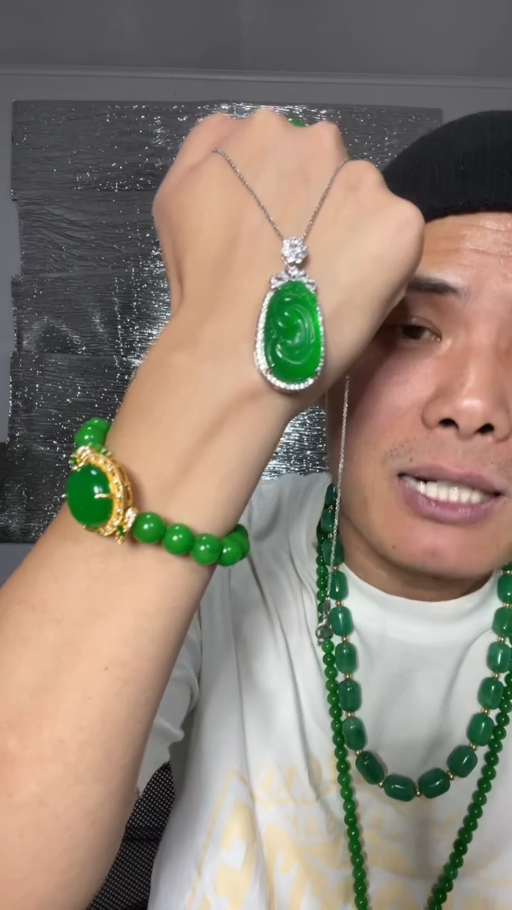 翡翠未镶嵌吊坠(赠链)【小伍珠宝】缅料镶嵌满绿如意吊坠