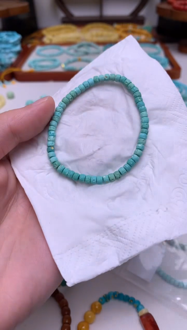 未镶嵌绿松石手链E****n闪购6