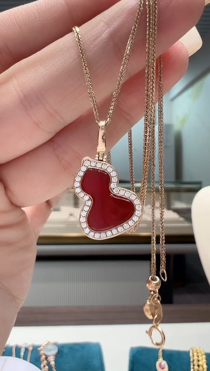 【闪购商品】钻石颈饰18K金镶嵌满钻红葫芦吊坠+50肖邦链