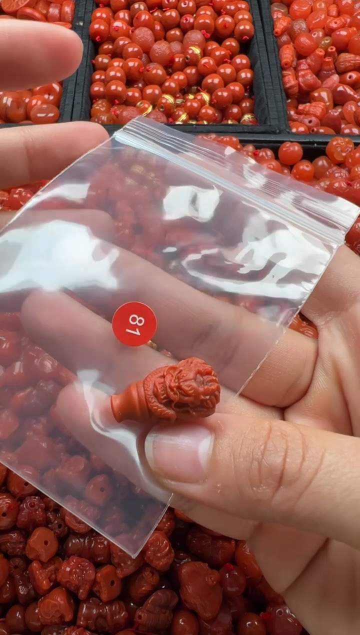 【闪购商品】南红玛瑙颈饰未镶嵌1