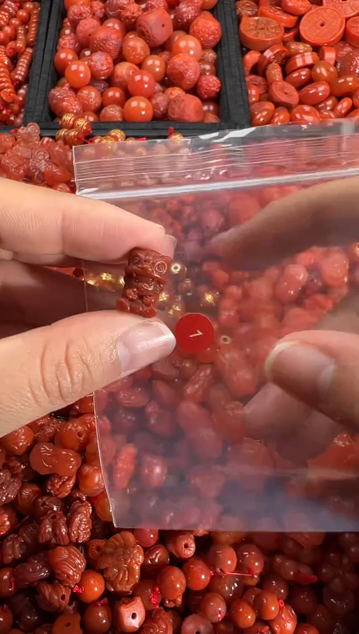 【闪购商品】南红玛瑙颈饰未镶嵌1