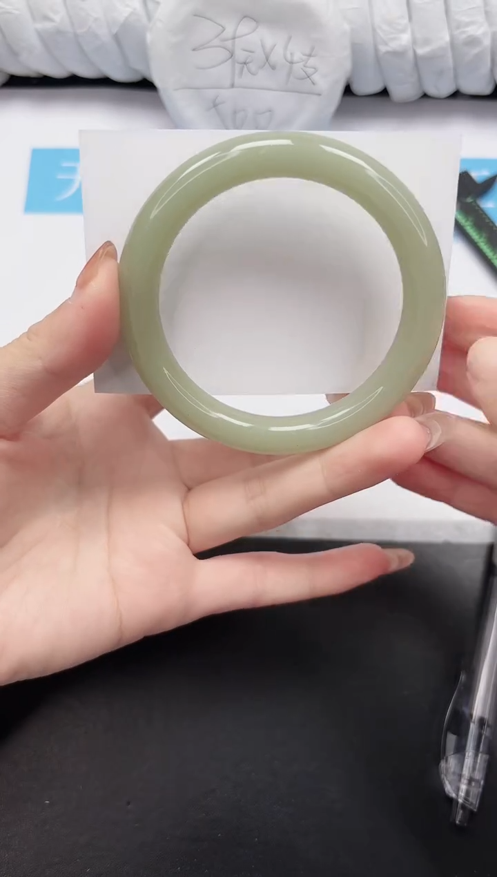 未镶嵌手镯石英质玉25-59.8DY