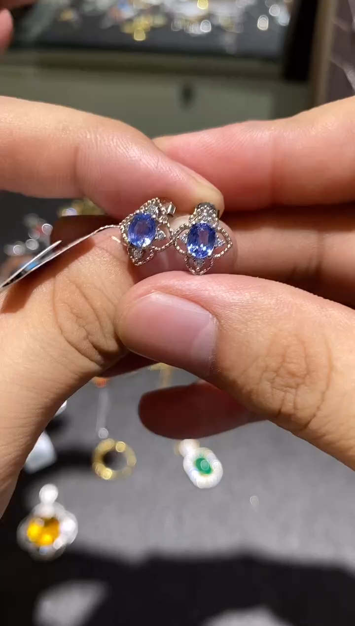 耳饰蓝宝石银S925镶嵌耳饰