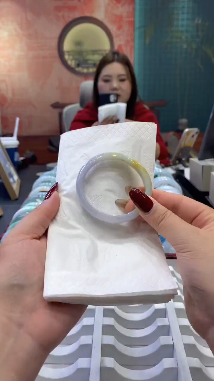 【闪购商品】翡翠手镯未镶嵌多人0017668