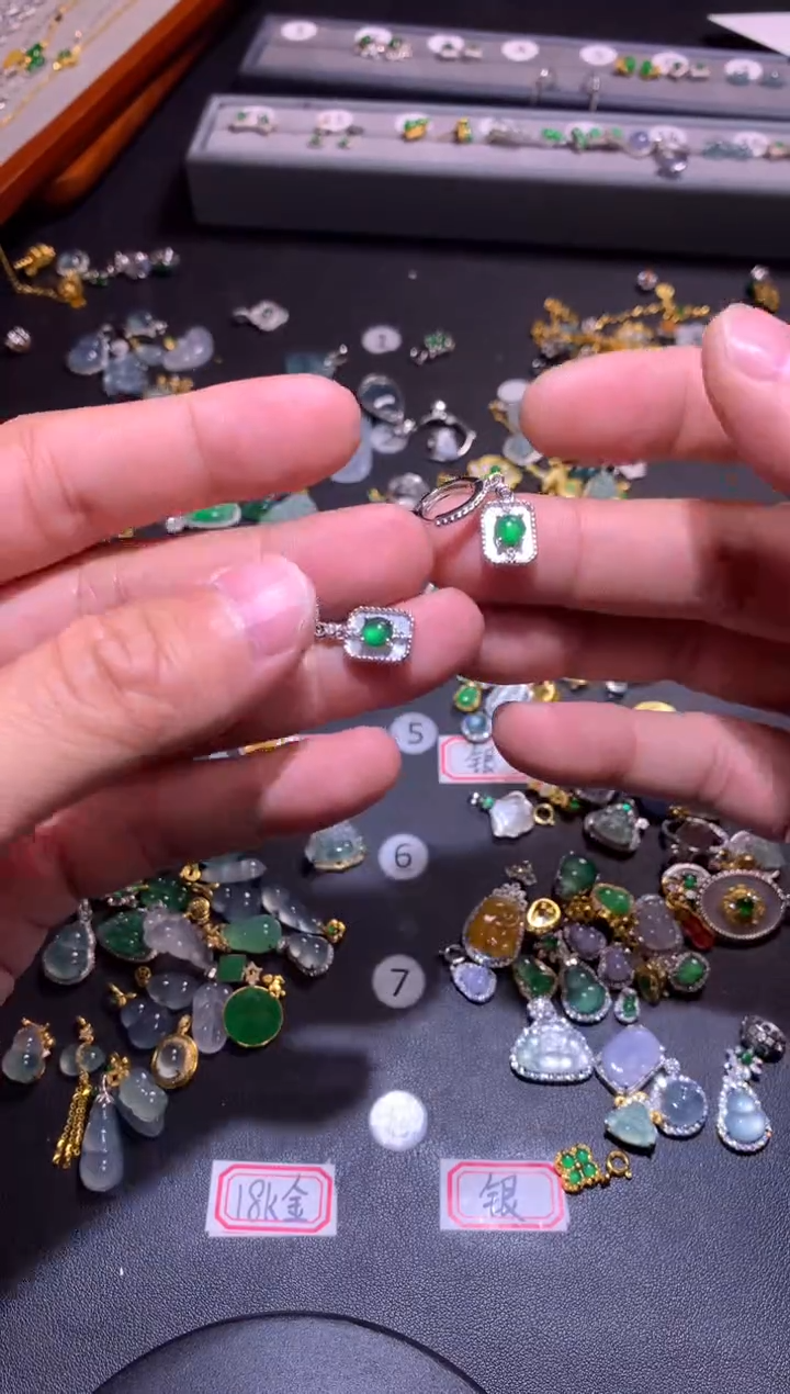 【闪购商品】翡翠吊坠(不含链)银S925镶嵌1