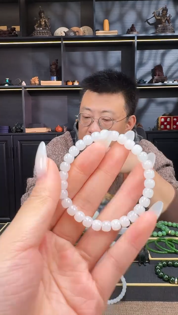 【闪购商品】和田玉1未镶嵌7mm俄极致手串