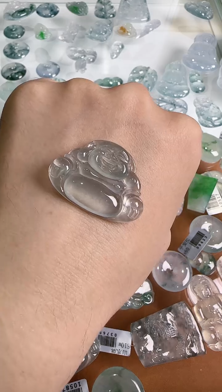 【闪购商品】翡翠吊坠(不含链)未镶嵌··