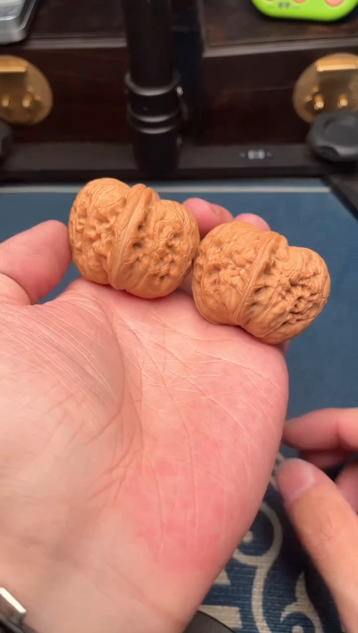 文玩核桃吊坠全品元宝42.5