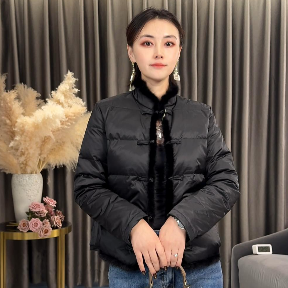 国风立领拼接貂毛长袖羽绒服加厚黑色冬季短款时尚百搭轻奢