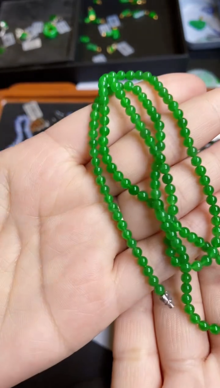 【闪购商品】翡翠颈饰18K金镶嵌珠链