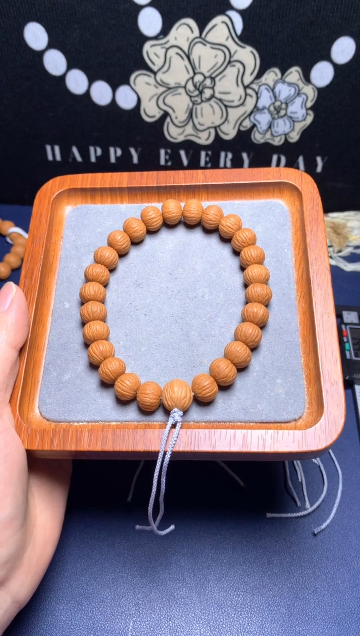 【闪购商品】猴头核桃手串11＋精修凤羽