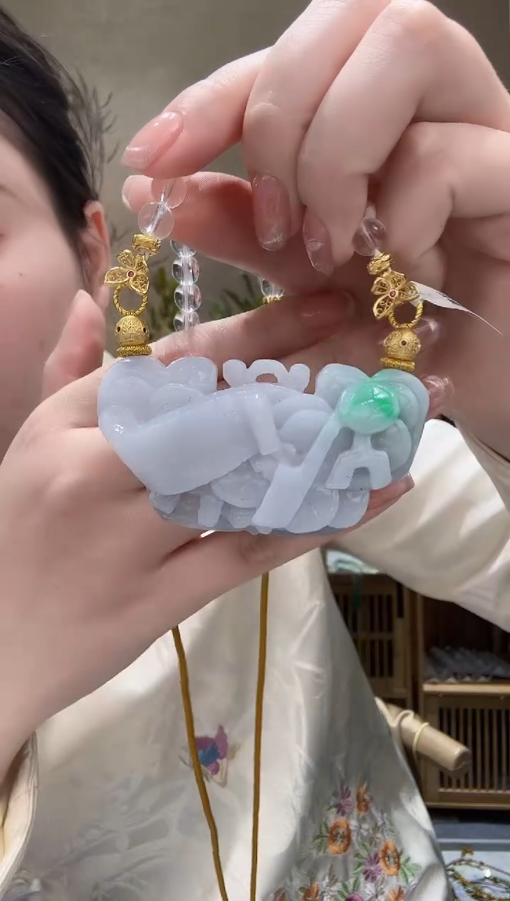 【闪购商品】翡翠颈饰未镶嵌吊坠