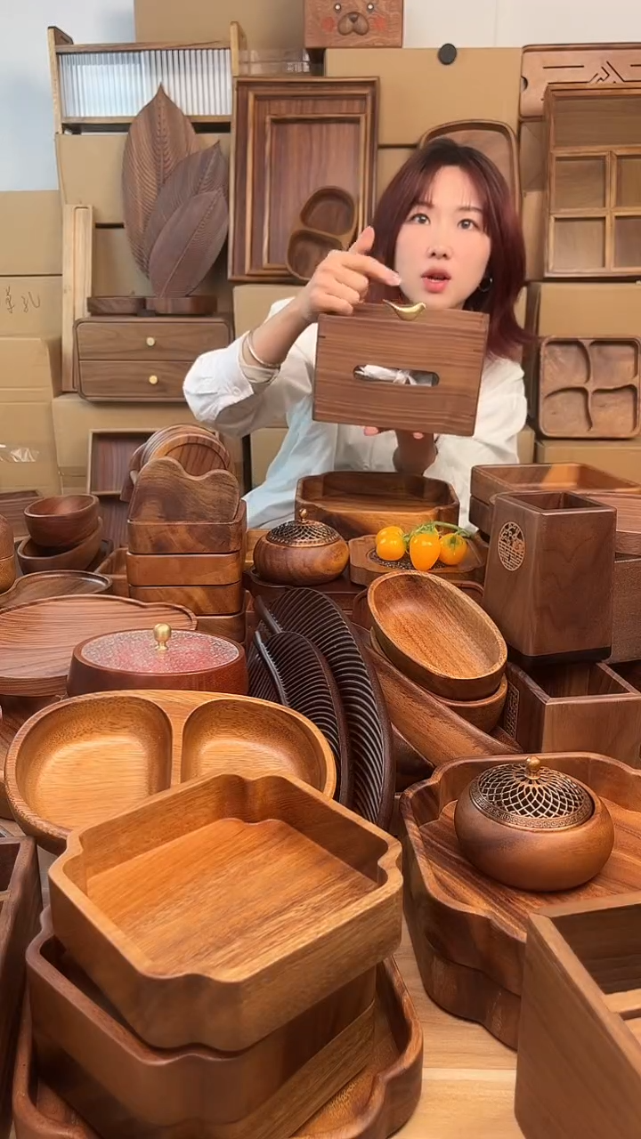 木小鸟纸巾盒     