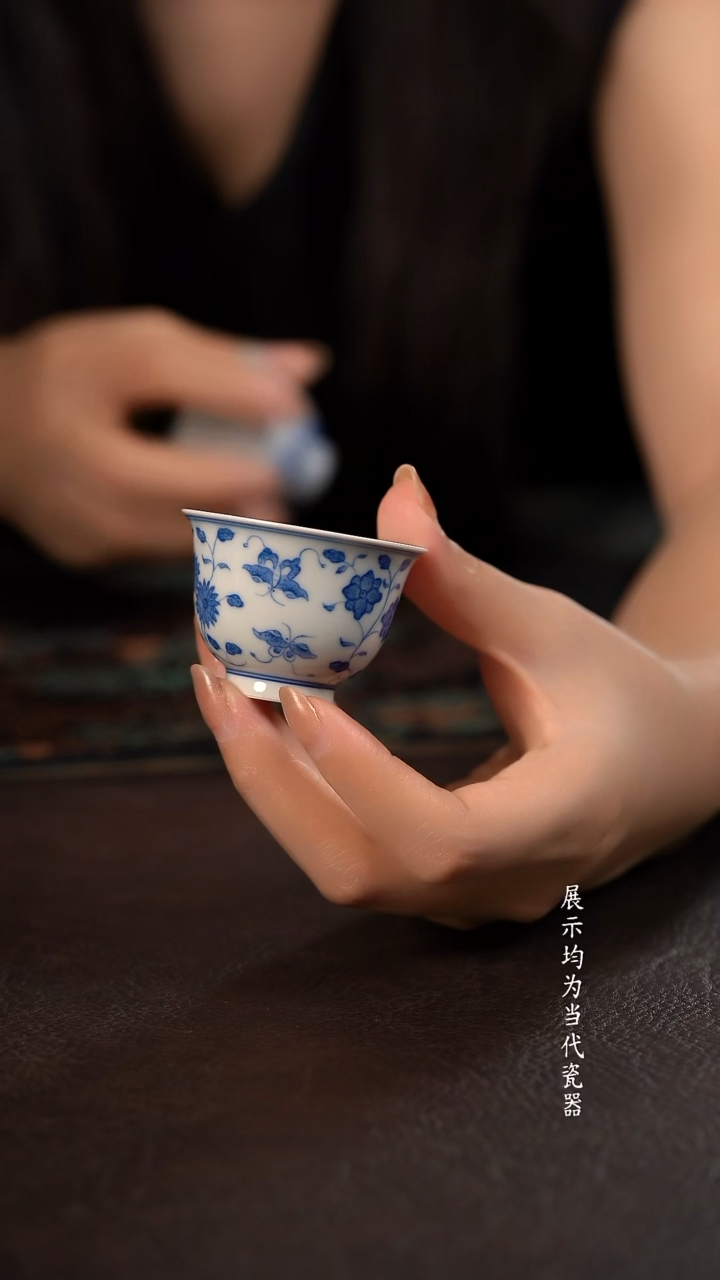 聚澜堂折枝花一口杯
