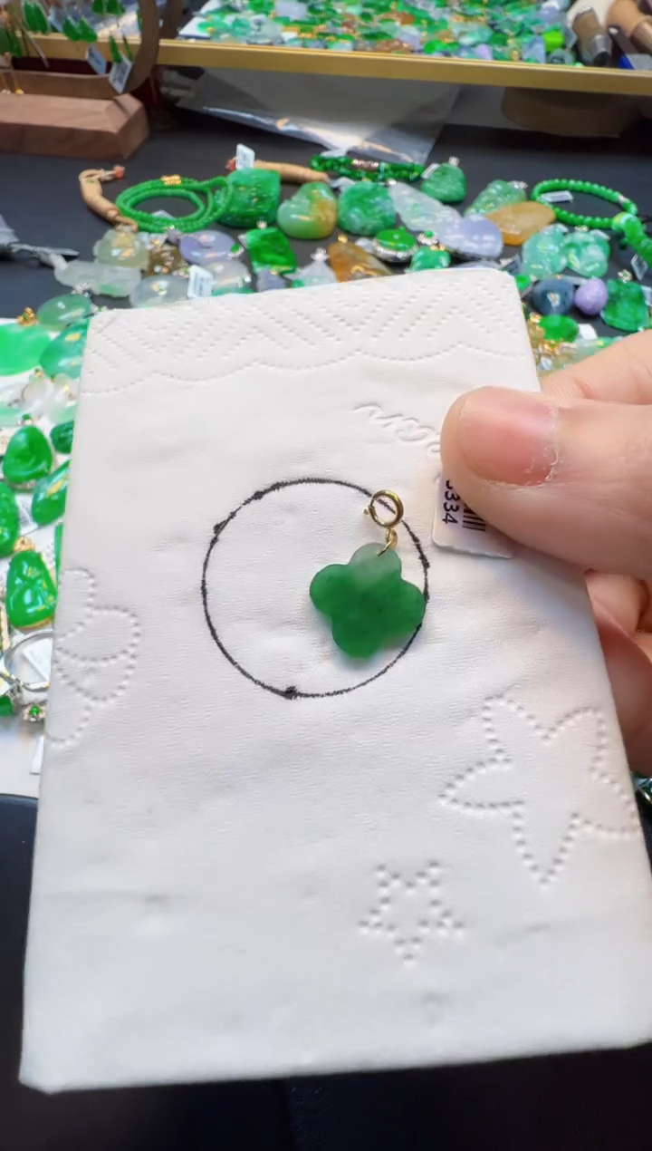 【闪购商品】翡翠吊坠(不含链)18K金镶嵌168