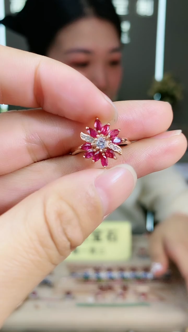 【闪购商品】红宝石手饰银S925镶嵌手饰