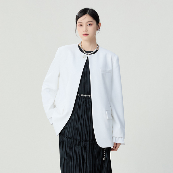 阿玛施秋季时尚气质西服白色极简风西装女宽松圆领雅丹风5400872