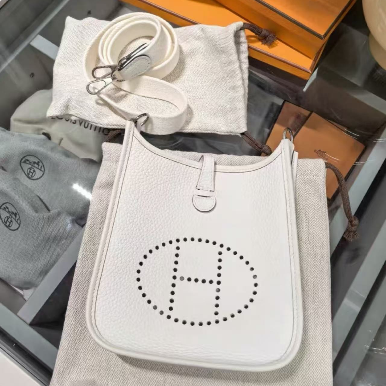 99新 Hermes/爱马仕 爱马仕mini伊芙琳奶油白y单肩包