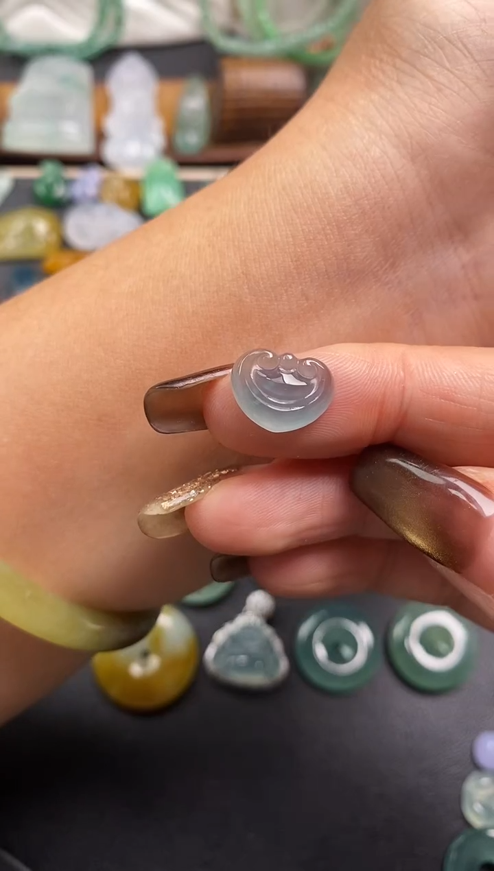 颈饰未镶嵌翡翠如意头