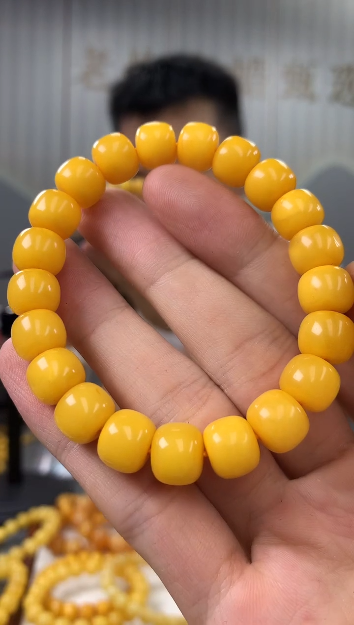 【闪购商品】琥珀裸石未镶嵌手串