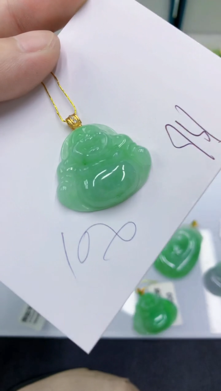 颈饰未镶嵌翡翠翡翠