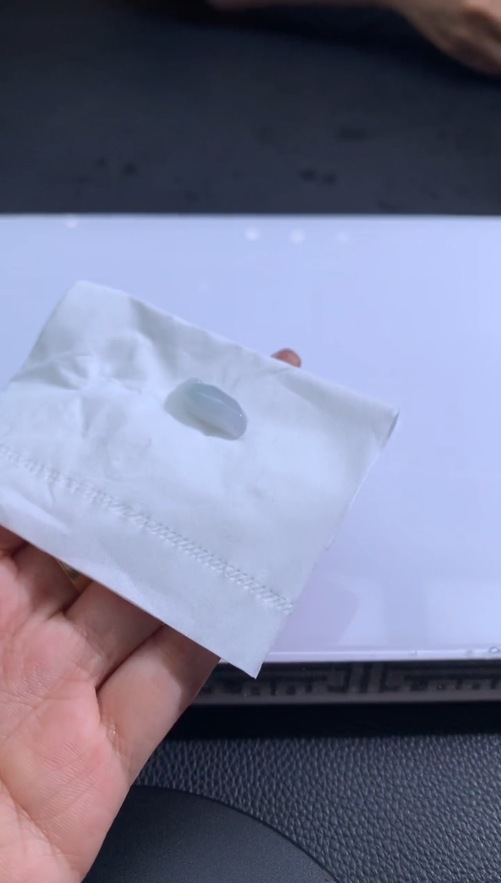 【闪购商品】定制翡翠未镶嵌翡翠