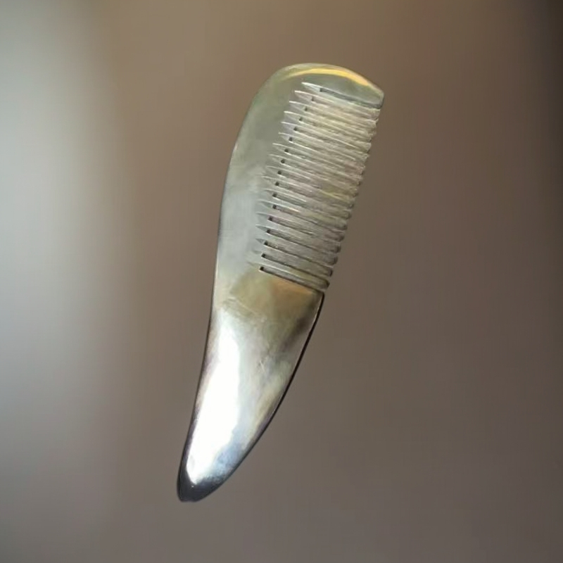  X555时尚精品梳子串珠 多样性发货