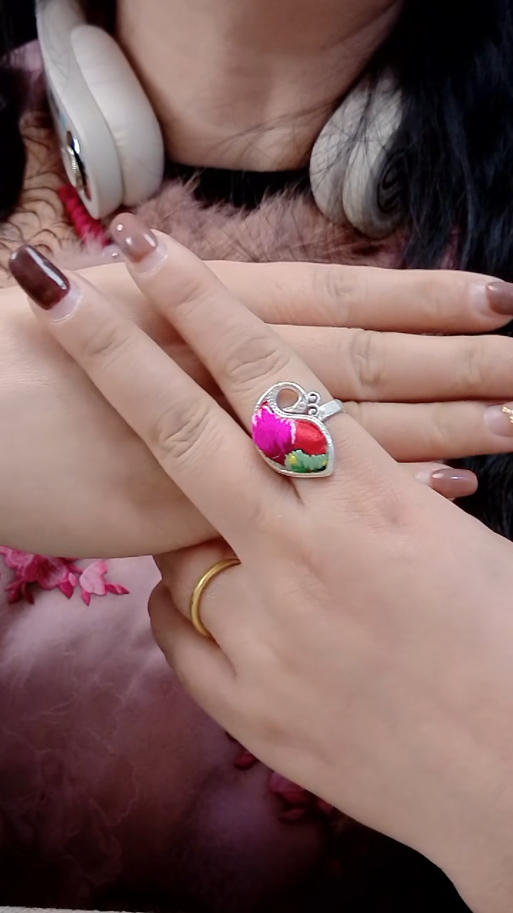 【闪购商品】织绣民族风老绣饰品408