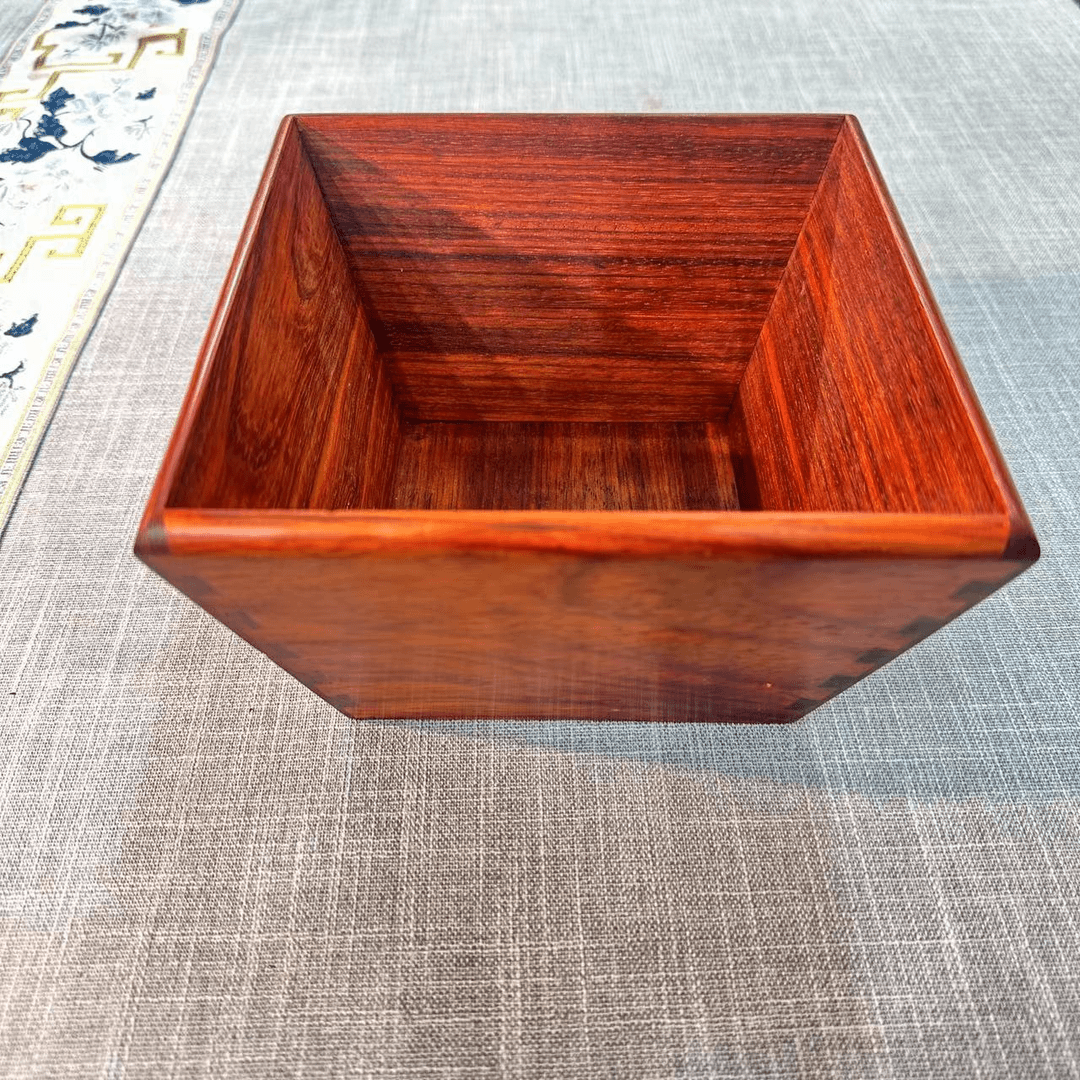 红花梨独板米斗（小号）  尺寸：17*17*11cm  SG131