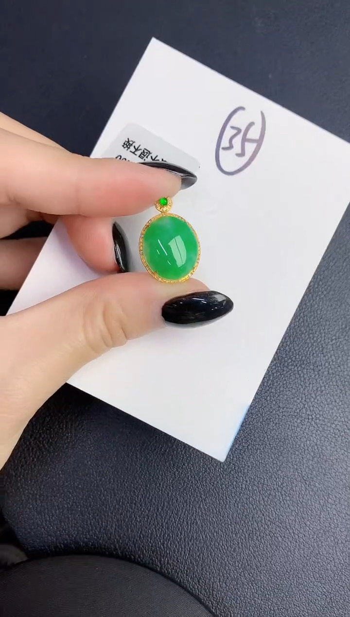 【闪购商品】翡翠18K金镶嵌颈饰0000000000