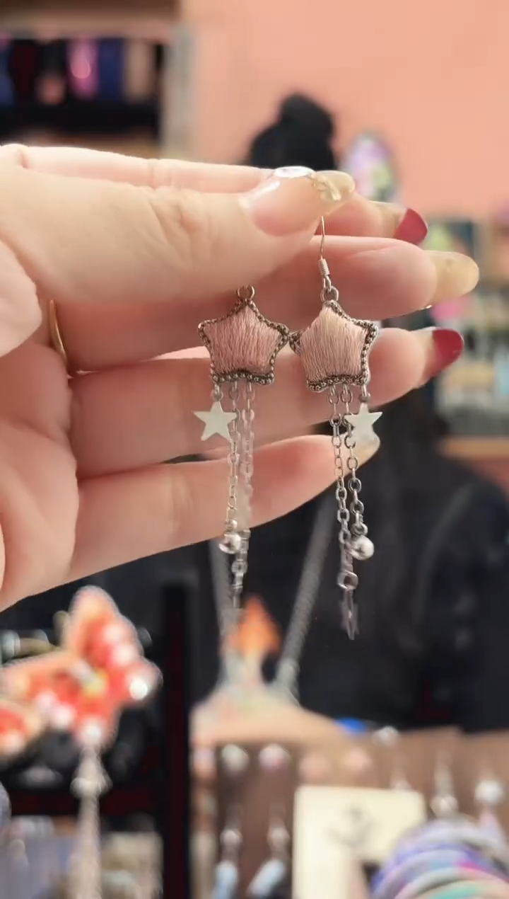 织绣艺枝独绣手工饰品94