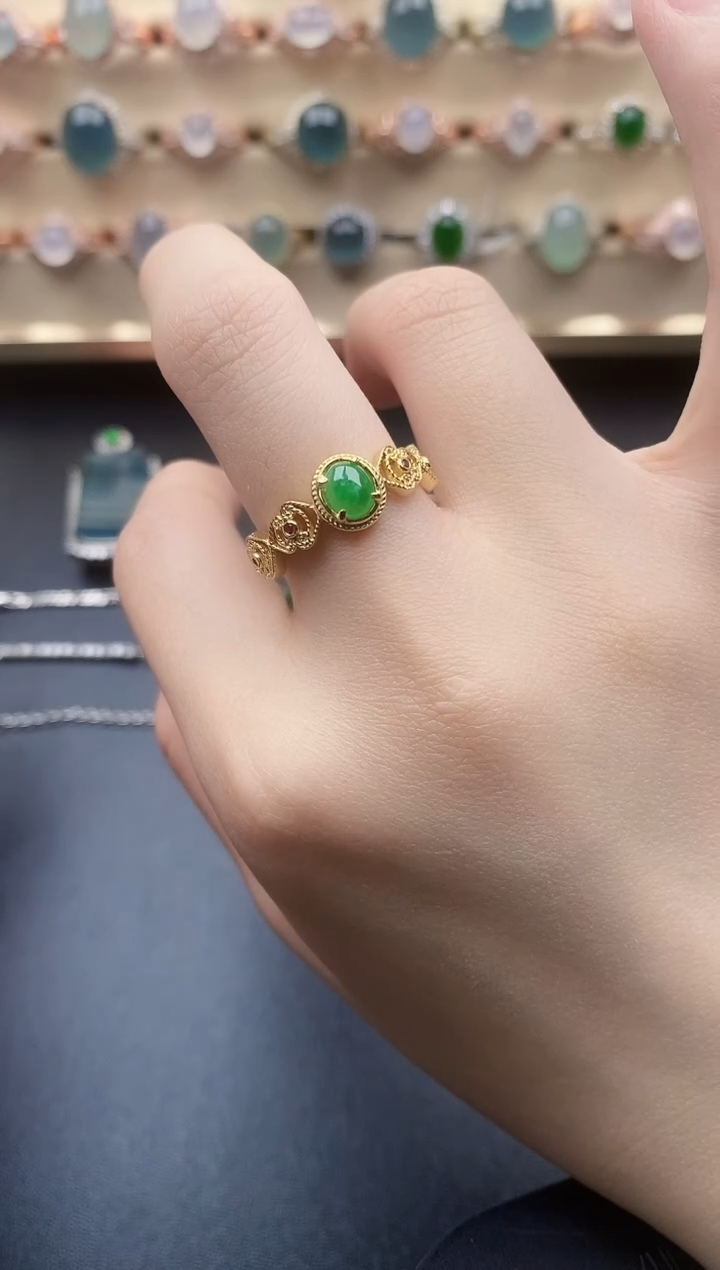 翡翠戒指银S925镶嵌一物一证一礼盒